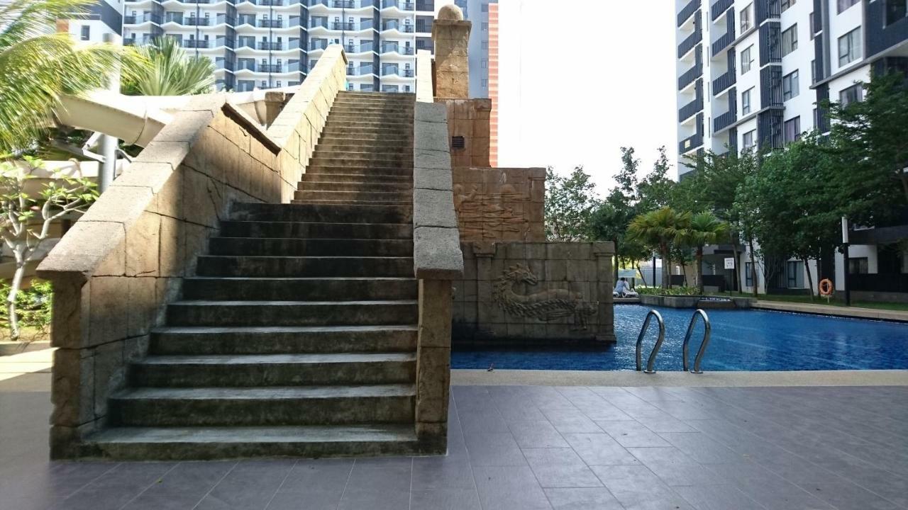 Cozy Swiss Garden Beach Resort Residence Kampung Sungai Karang Exteriér fotografie