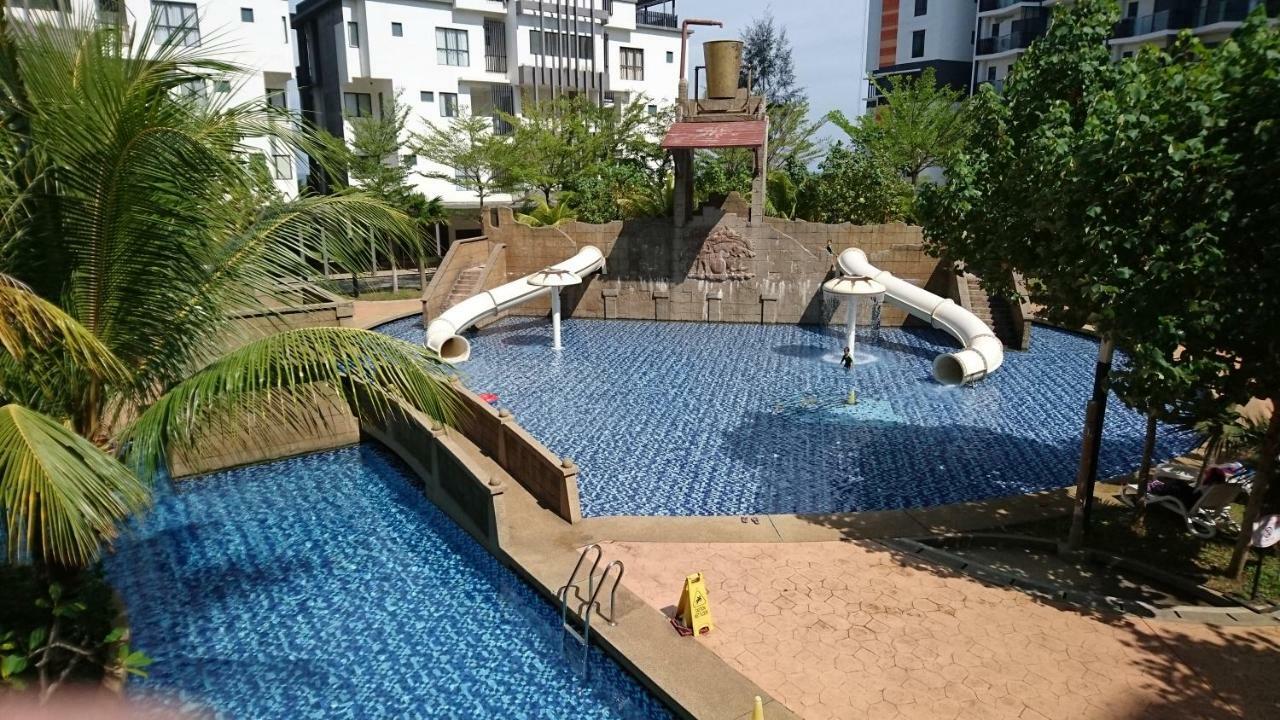 Cozy Swiss Garden Beach Resort Residence Kampung Sungai Karang Exteriér fotografie
